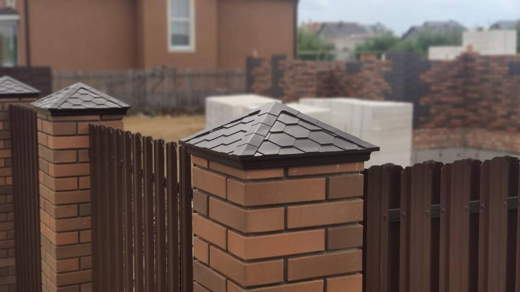 Колпак Zking Эверест Коричневый на столб 1.5х1.5 кирпича (390х390мм) в Самаре фото